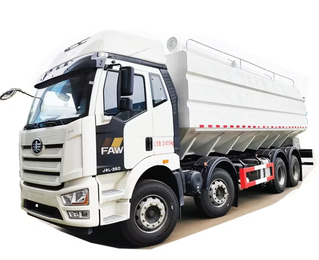 รถบรรทุกถังป้อนอาหารจำนวนมาก 40 ลูกบาศก์เมตร 8x4 จัดส่งอาหารสัตว์