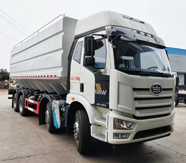 รถบรรทุกถังป้อนอาหารจำนวนมาก 40 ลูกบาศก์เมตร 8x4 จัดส่งอาหารสัตว์